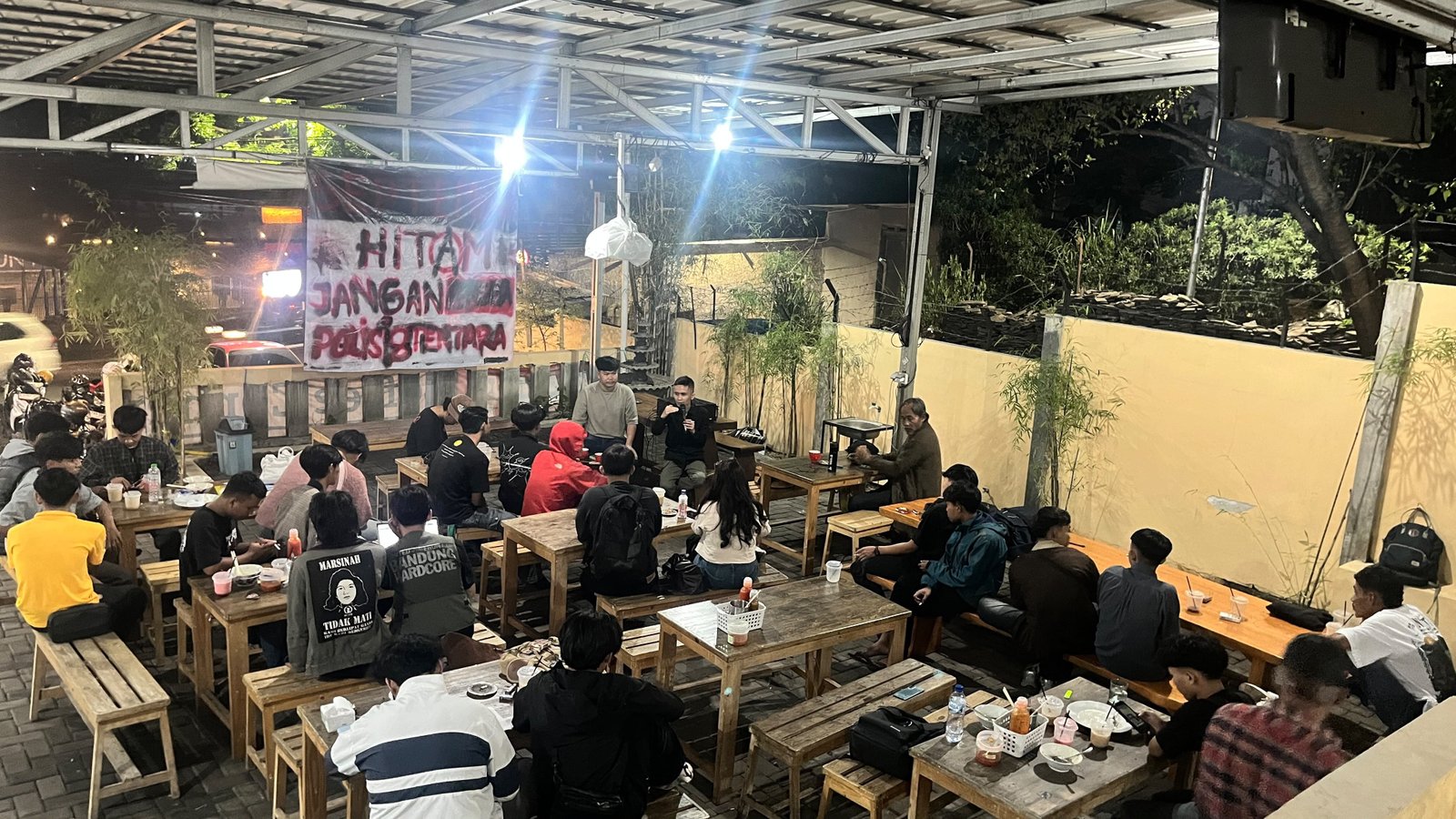 BEM SE-JABAR KRITISI PENGAWALAN MILITER DI PSN DAN JANJI PENDIDIKAN GRATIS PRABOWO-GIBRAN
